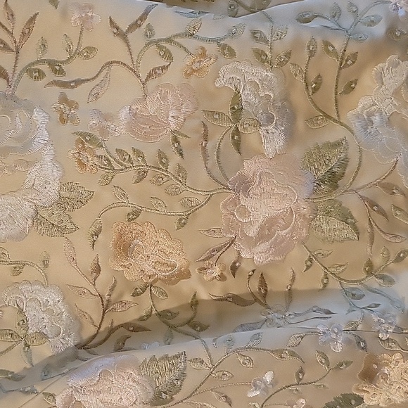 Skirt - Picture 2 of 6